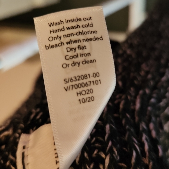 Athleta Shasta V Neck Sweater Wool Blend Gray Size Small - Picture 2 of 10